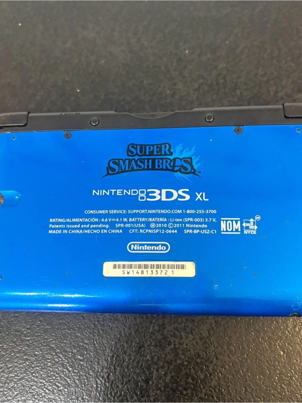 Nintendo 3DS XL Super Smash Bros Special Edition in Blue Charger SD Card